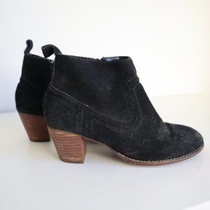 Dolce Vita Black Suede Stacked Heel Ankle Boots, Size 6